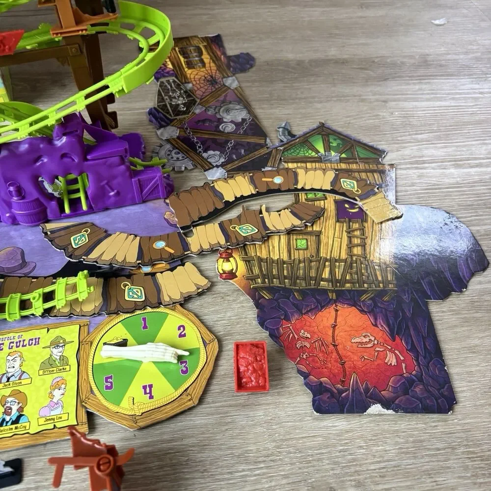 Pressman Scooby-Doo Mystery Mine 3D Board Game 2013  Boxed No Manual Mostly Comp